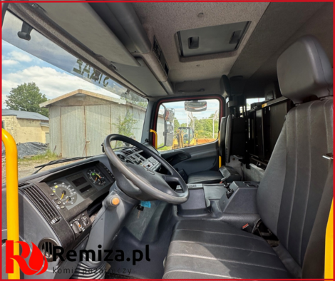 Mercedes Atego 15.280 AF 4 x 4 średni samochód ratowniczo-gaśniczy - obrazek 10