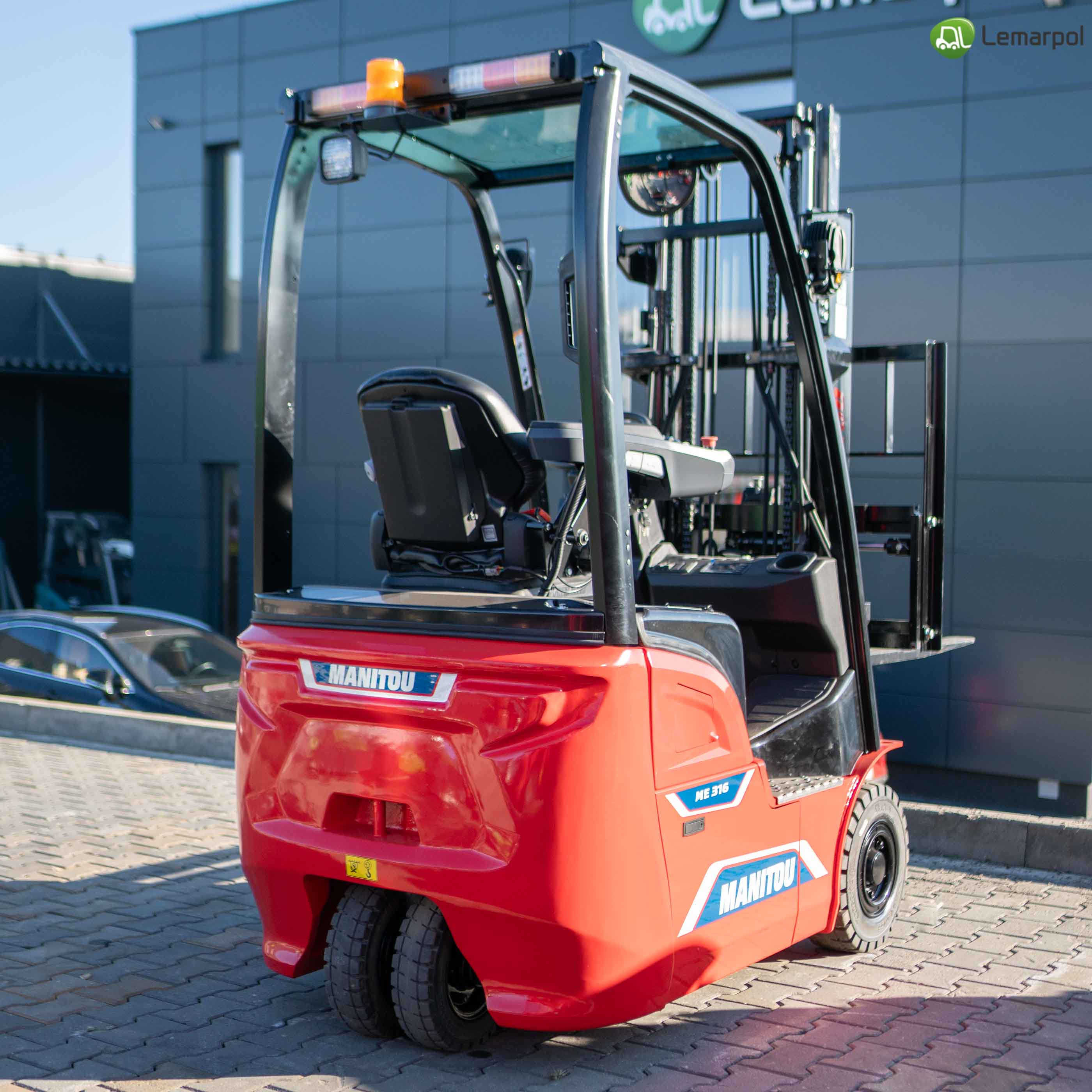 Wózek widłowy elektryczny Manitou ME 316 LIFT - obrazek 2