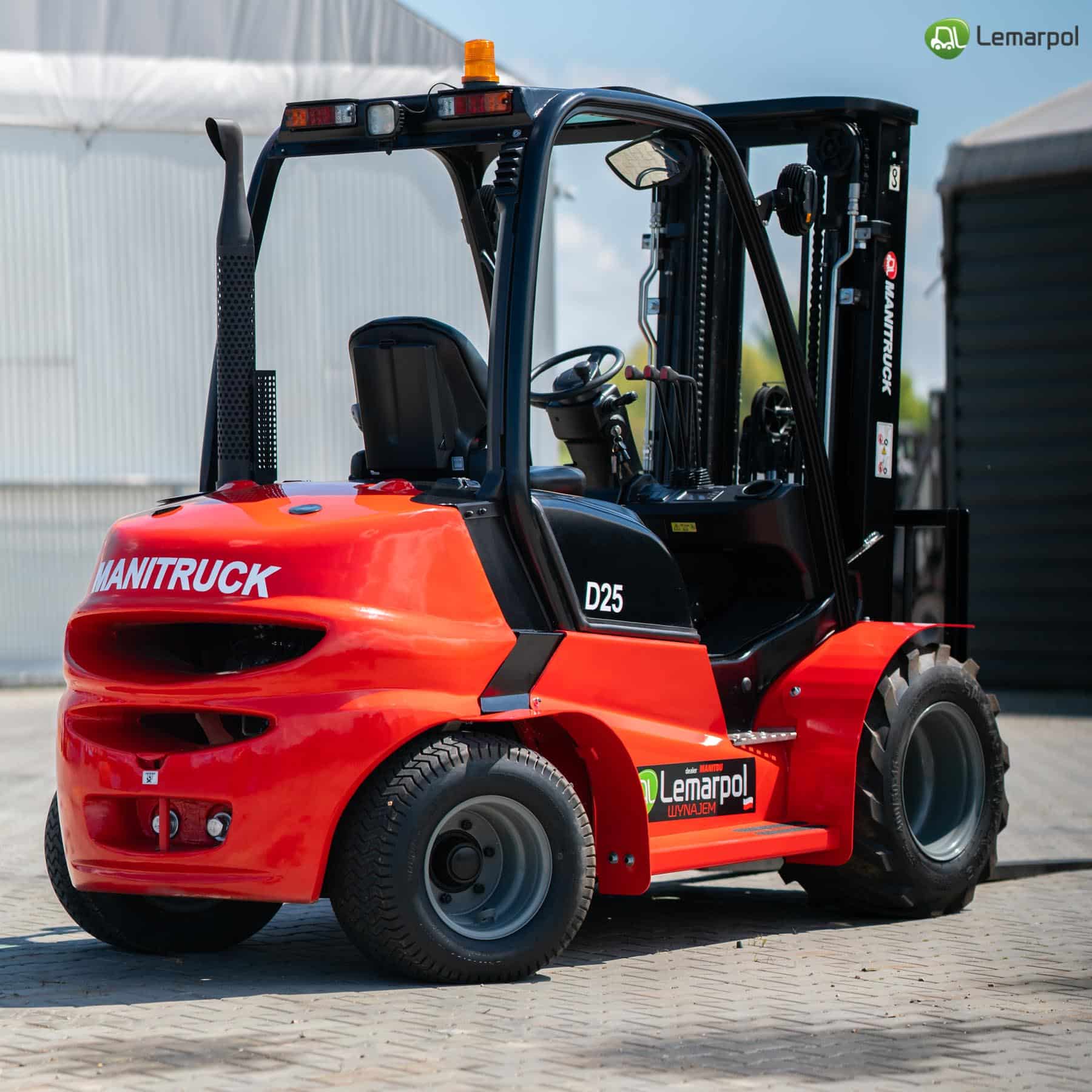 Wózek widłowy terenowy Manitruck D25 - obrazek 3