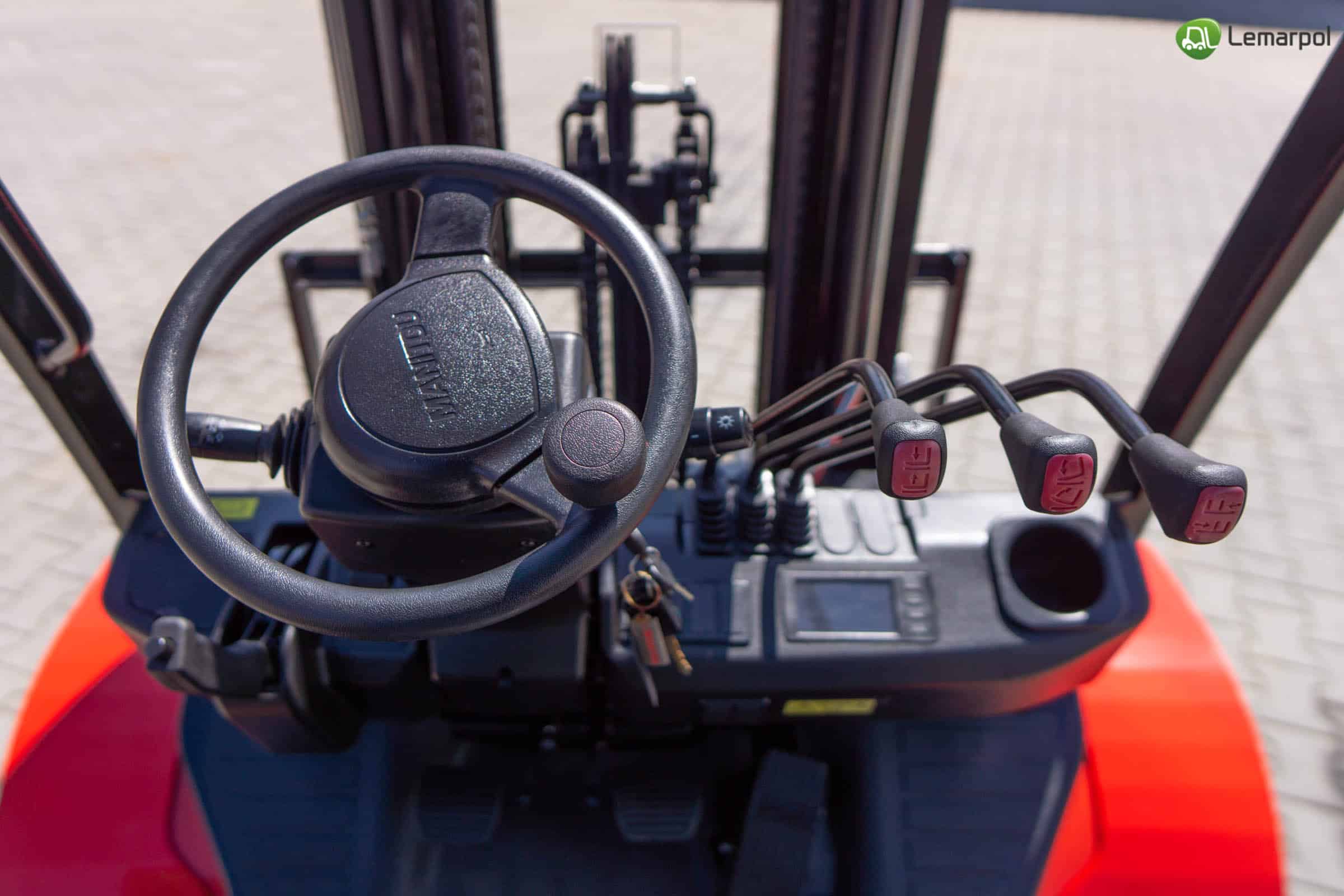 Wózek widłowy terenowy Manitruck D25 - obrazek 6