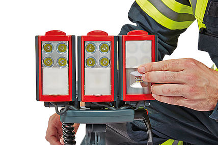 Przenośny akumulatorowy system oświetleniowy RLS 2000 Rosenbauer - obrazek 2